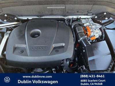 2019 Volvo XC90 Hybrid T8 Momentum