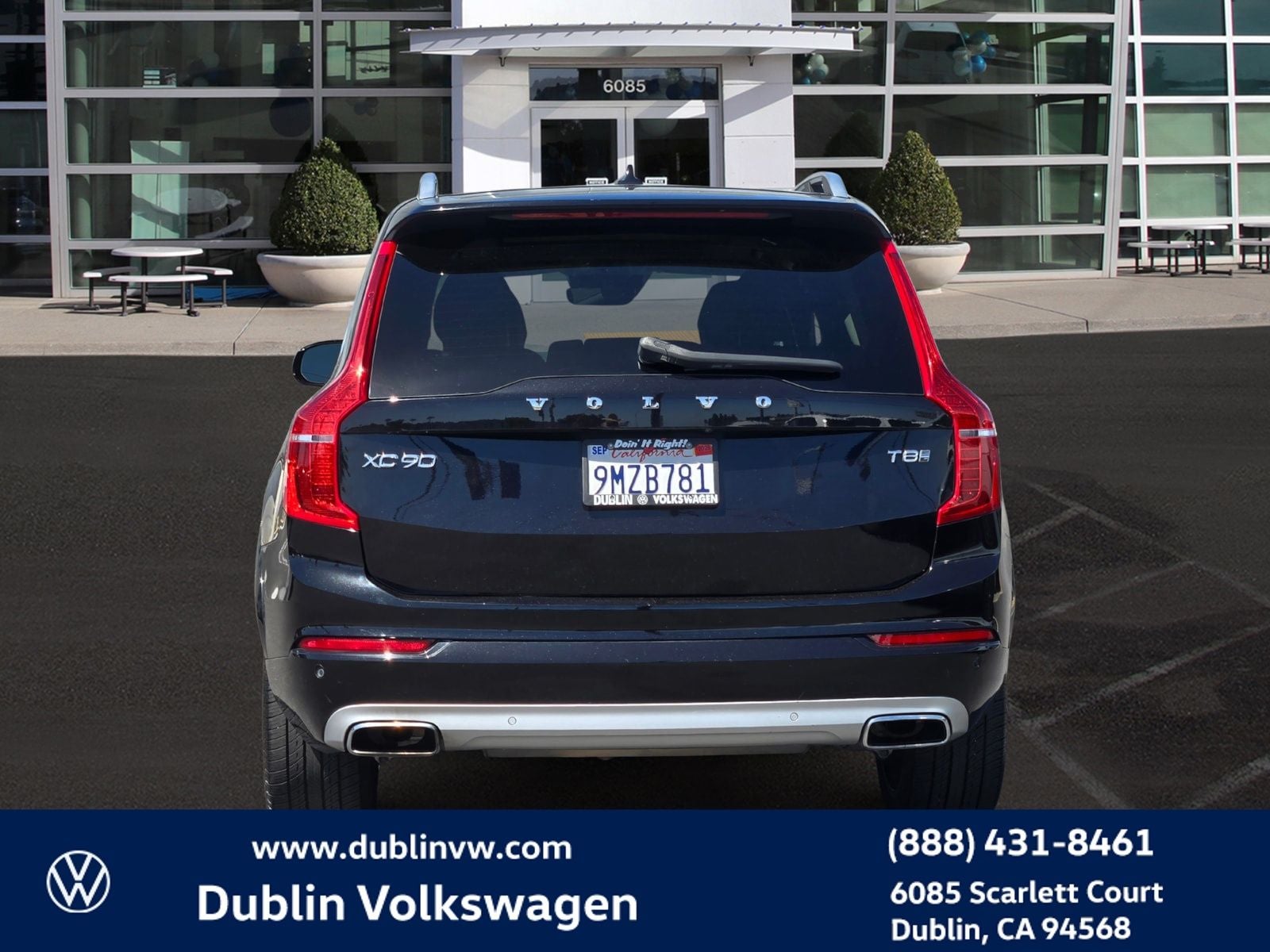 2019 Volvo XC90 Hybrid T8 Momentum