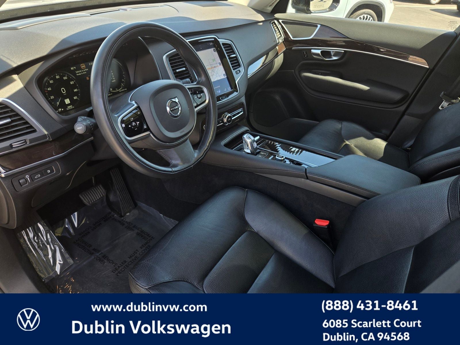 2019 Volvo XC90 Hybrid T8 Momentum