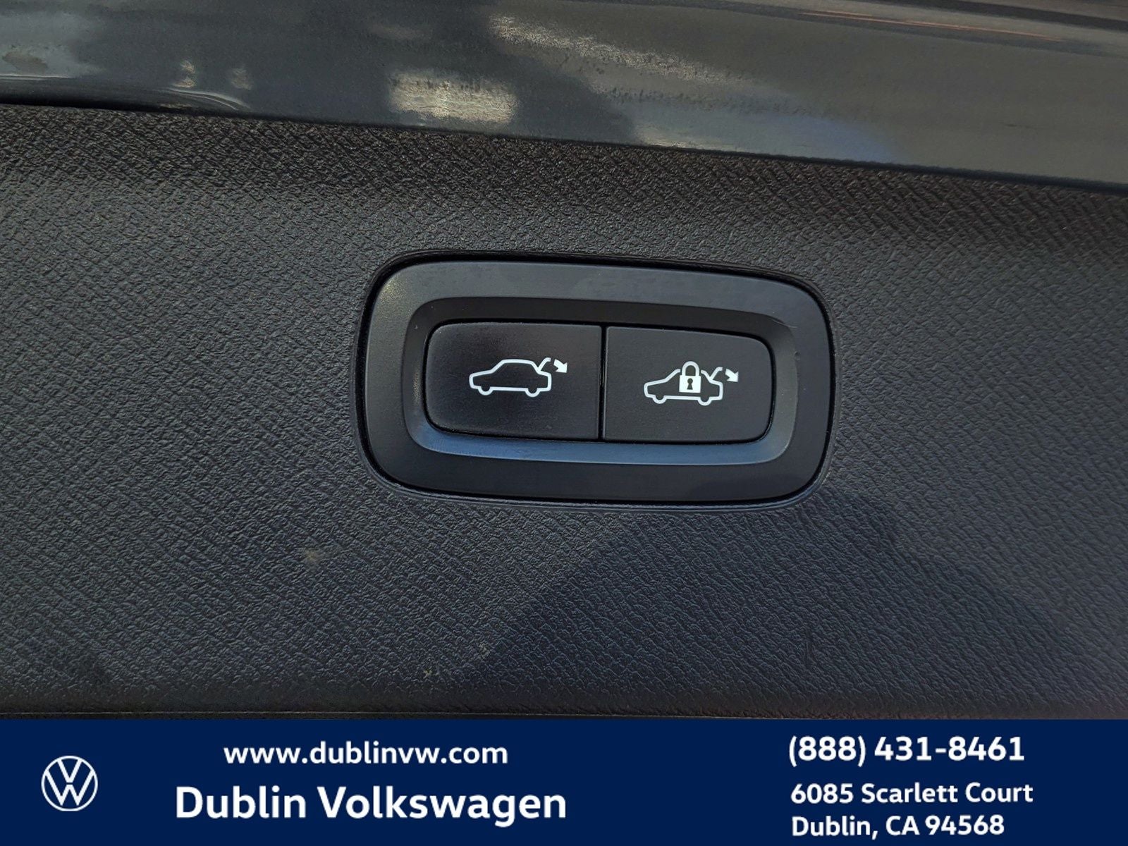 2022 Volvo XC90 Recharge Plug-In Hybrid T8 Inscription Expression 7 Passenger