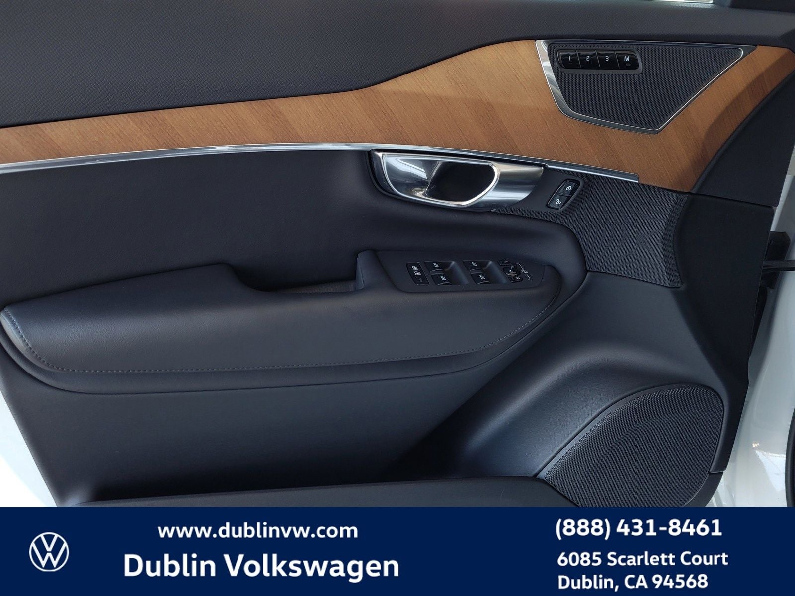 2023 Volvo XC90 Recharge Plug-In Hybrid T8 Plus Bright Theme 7 Passenger