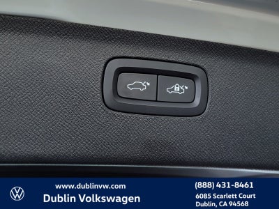 2023 Volvo XC90 Recharge Plug-In Hybrid T8 Plus Bright Theme 7 Passenger