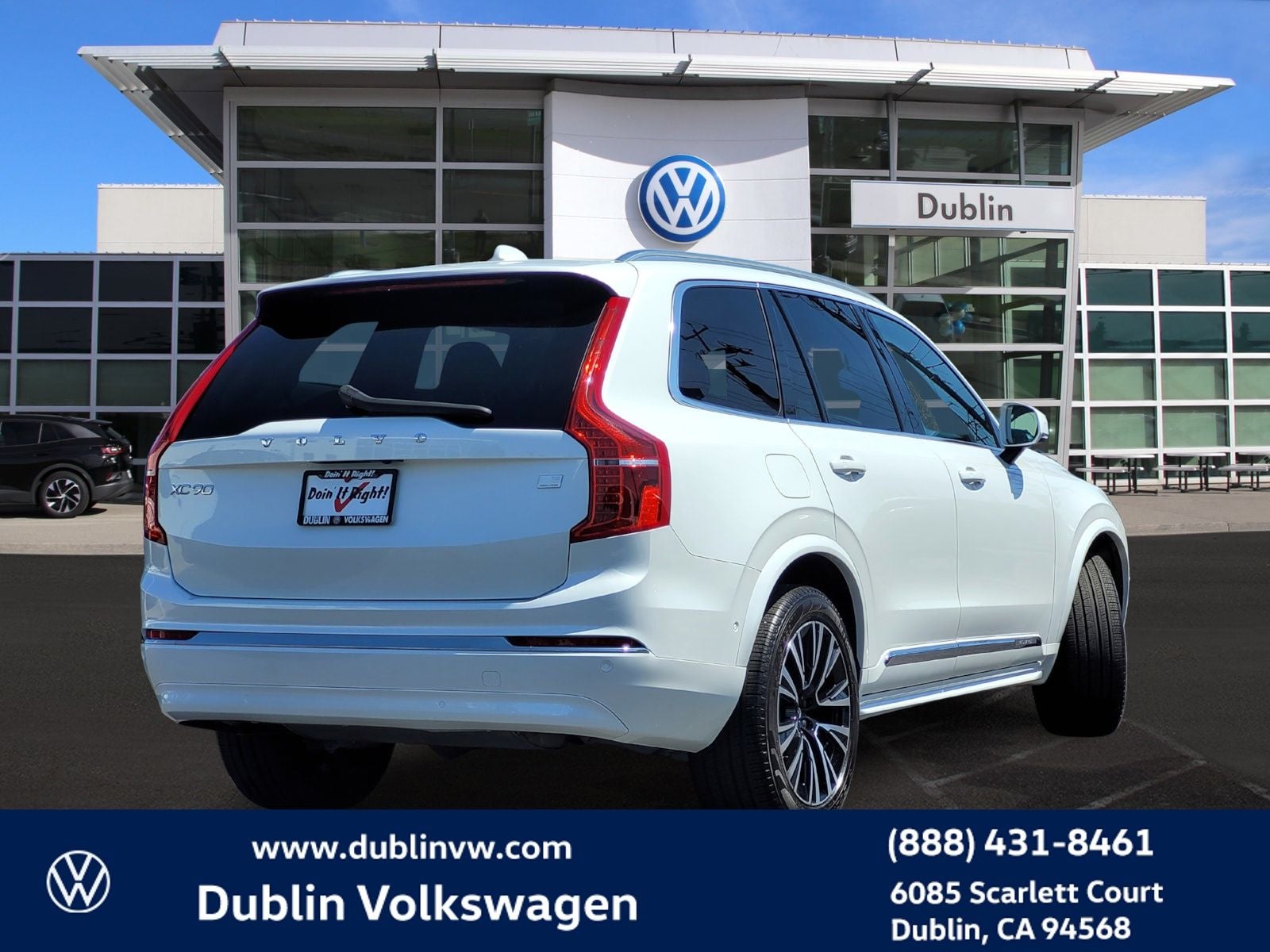 2023 Volvo XC90 Recharge Plug-In Hybrid T8 Plus Bright Theme 7 Passenger