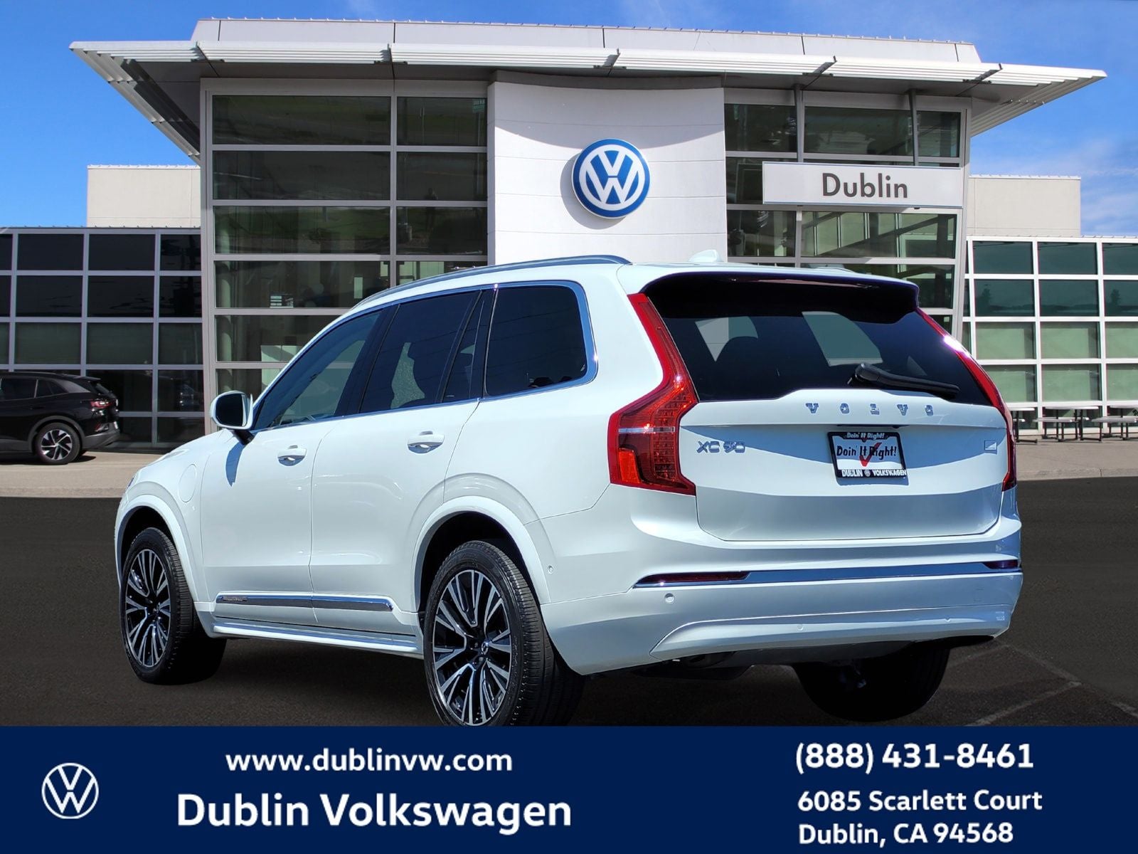 2023 Volvo XC90 Recharge Plug-In Hybrid T8 Plus Bright Theme 7 Passenger