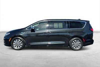 2023 Chrysler Pacifica Hybrid Limited