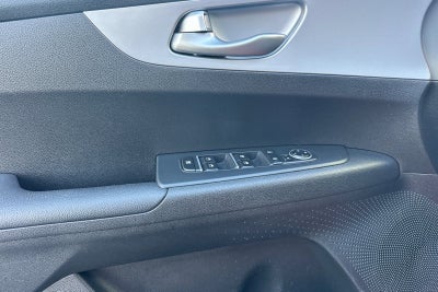 2023 Kia Forte LXS Tech package