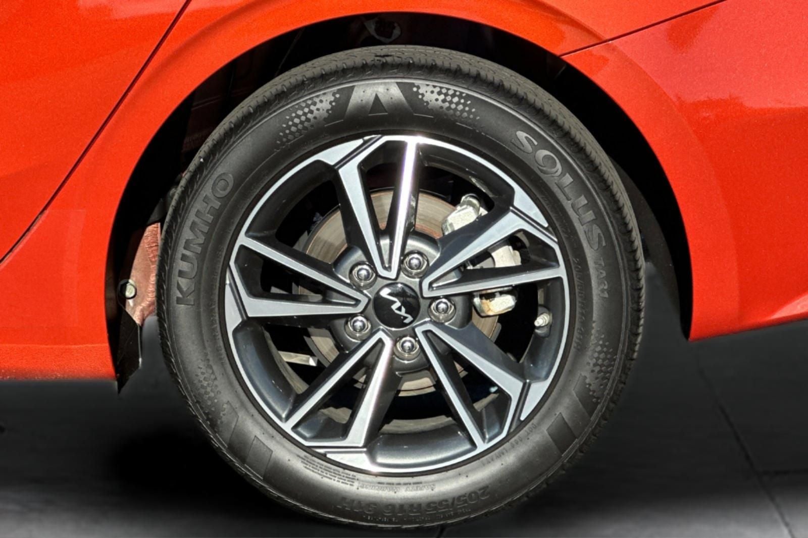 2023 Kia Forte LXS Tech package