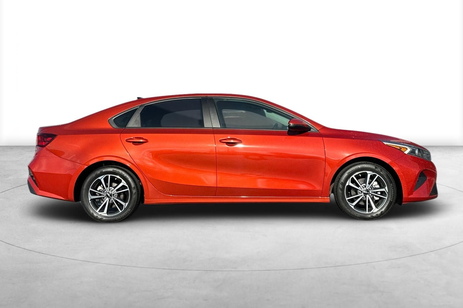 2023 Kia Forte LXS Tech package