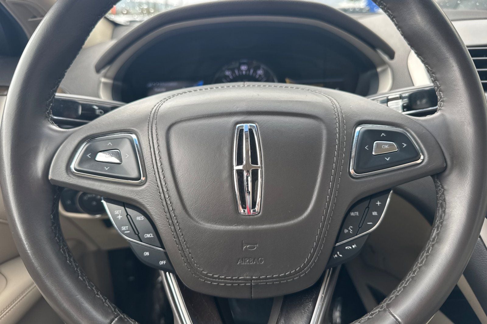 2017 Lincoln MKZ Hybrid