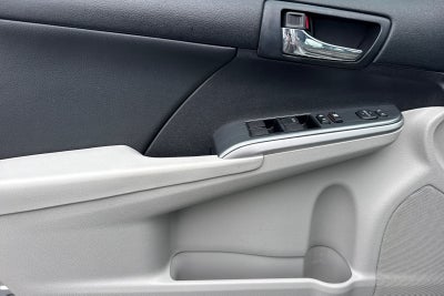 2014 Toyota Camry Hybrid LE