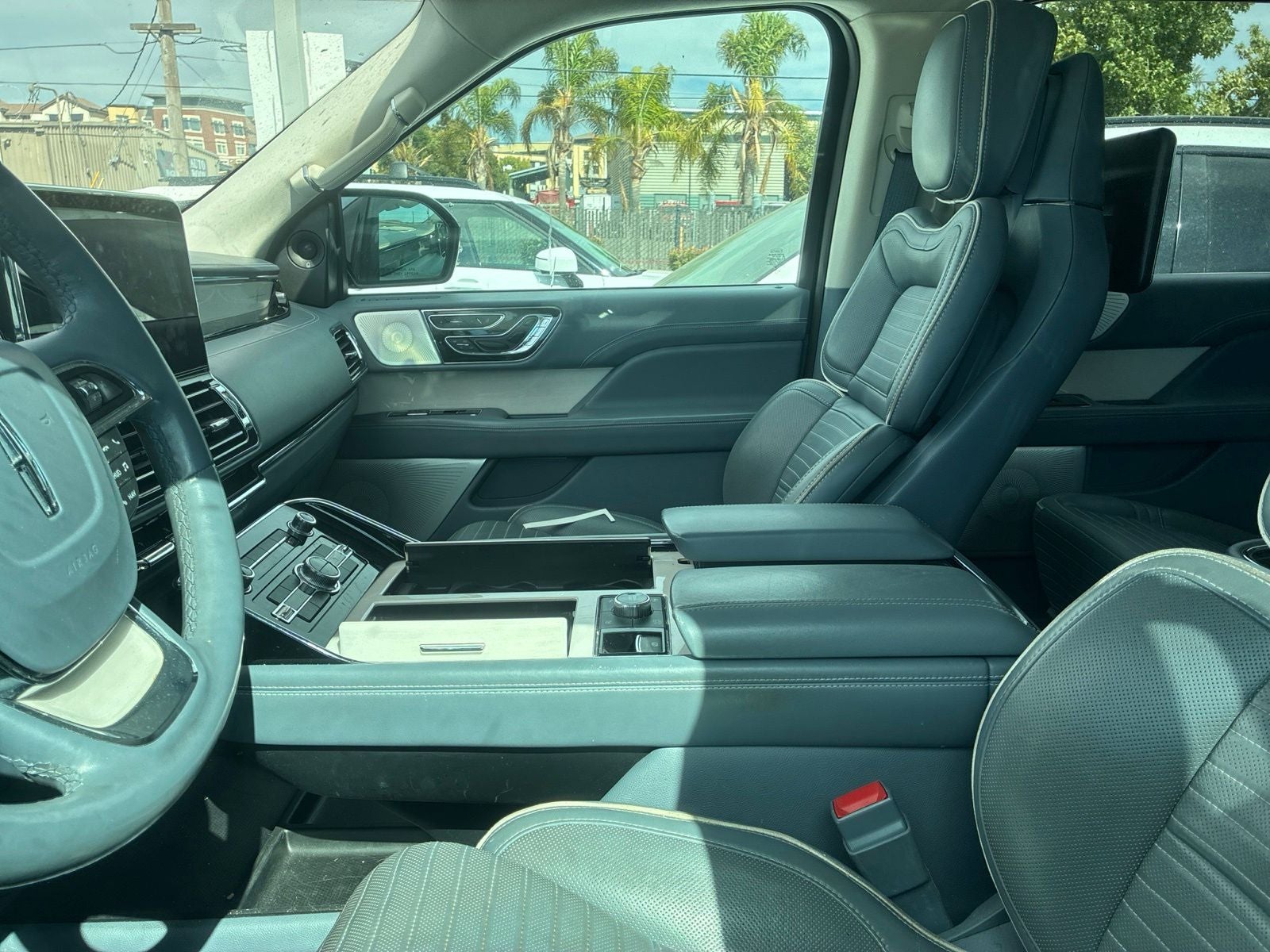 2018 Lincoln Navigator Black Label
