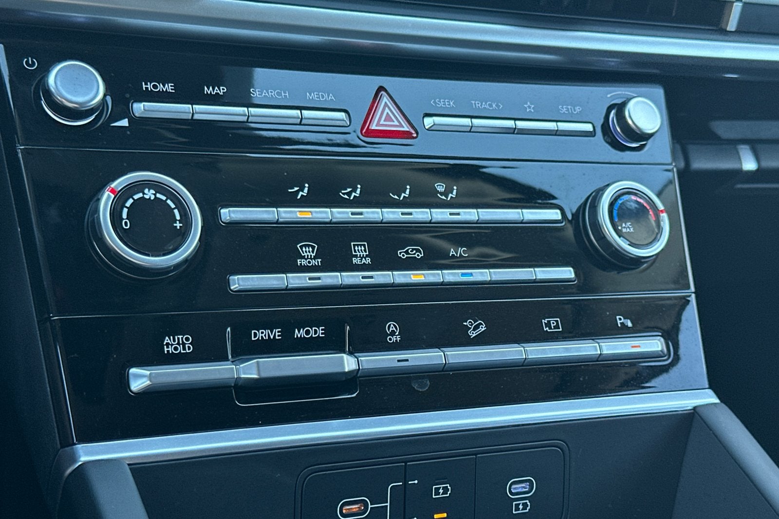 2026 Hyundai Santa Fe SE