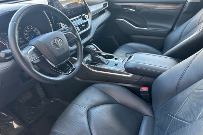2020 Toyota Highlander Hybrid Platinum