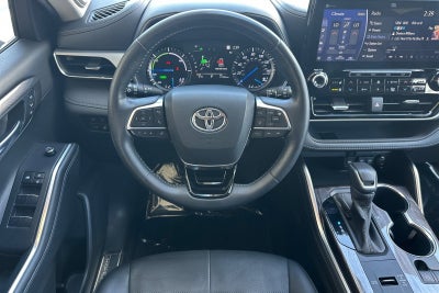2020 Toyota Highlander Hybrid Platinum