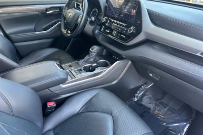 2020 Toyota Highlander Hybrid Platinum