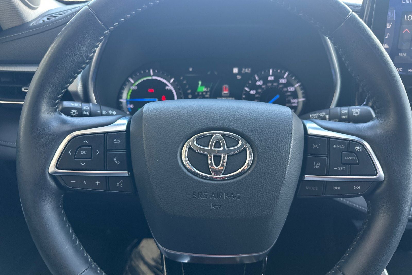 2020 Toyota Highlander Hybrid Platinum