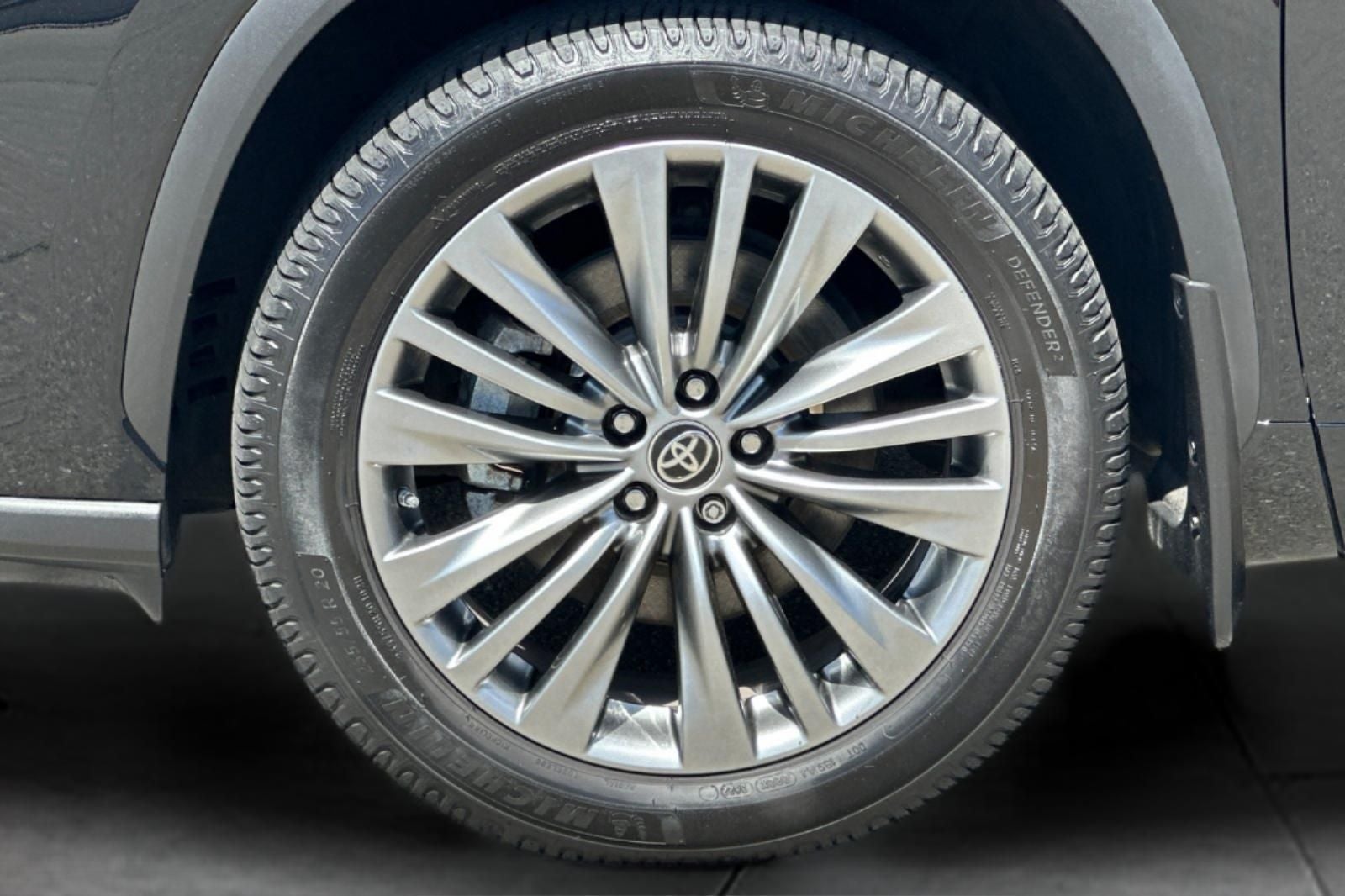 2020 Toyota Highlander Hybrid Platinum