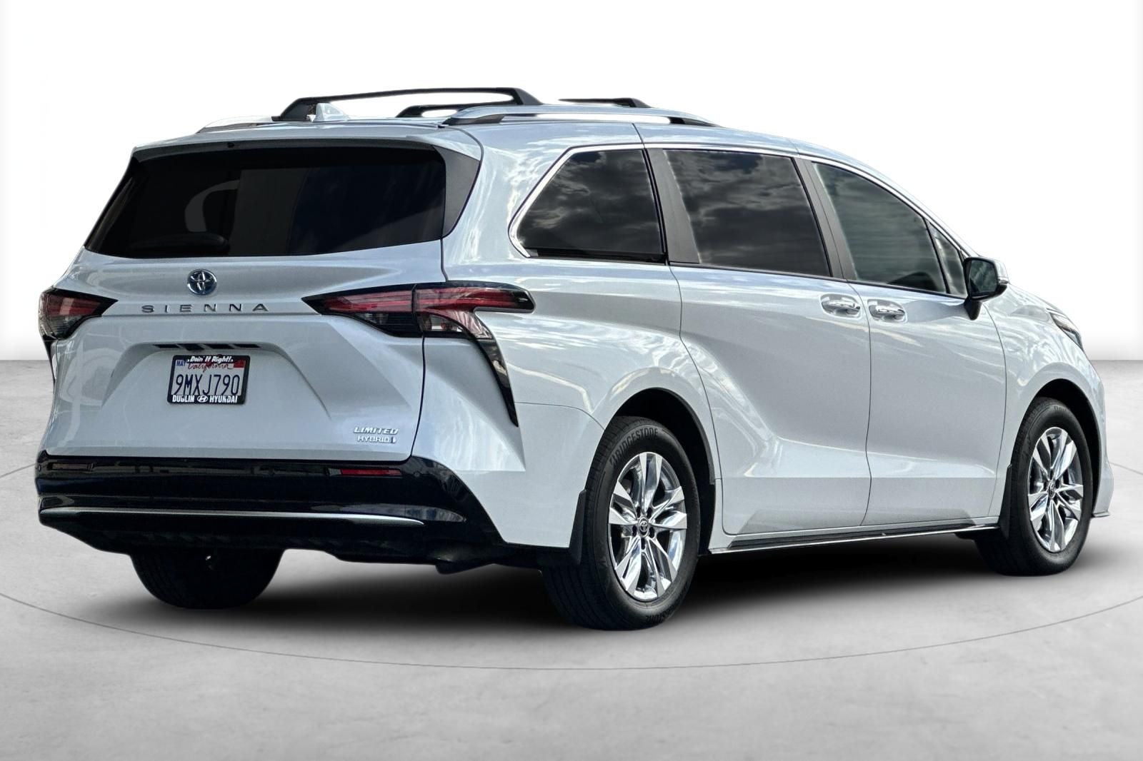 2024 Toyota Sienna Limited 7 Passenger