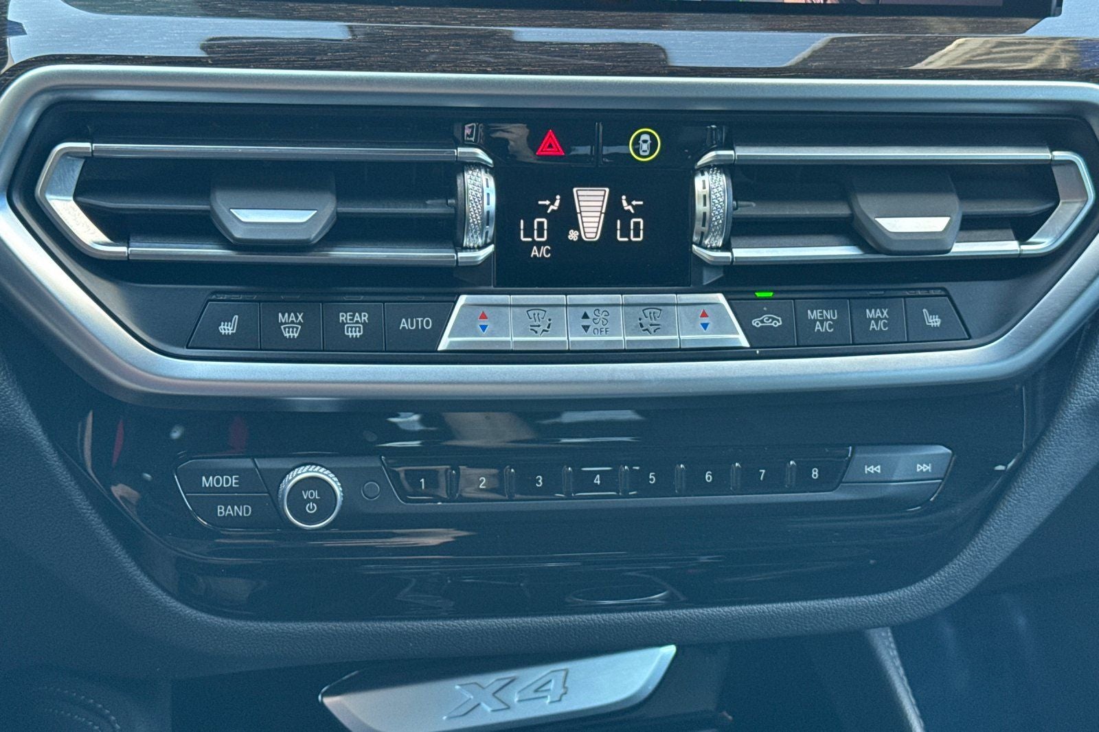2024 BMW X4 xDrive30i Premium Package