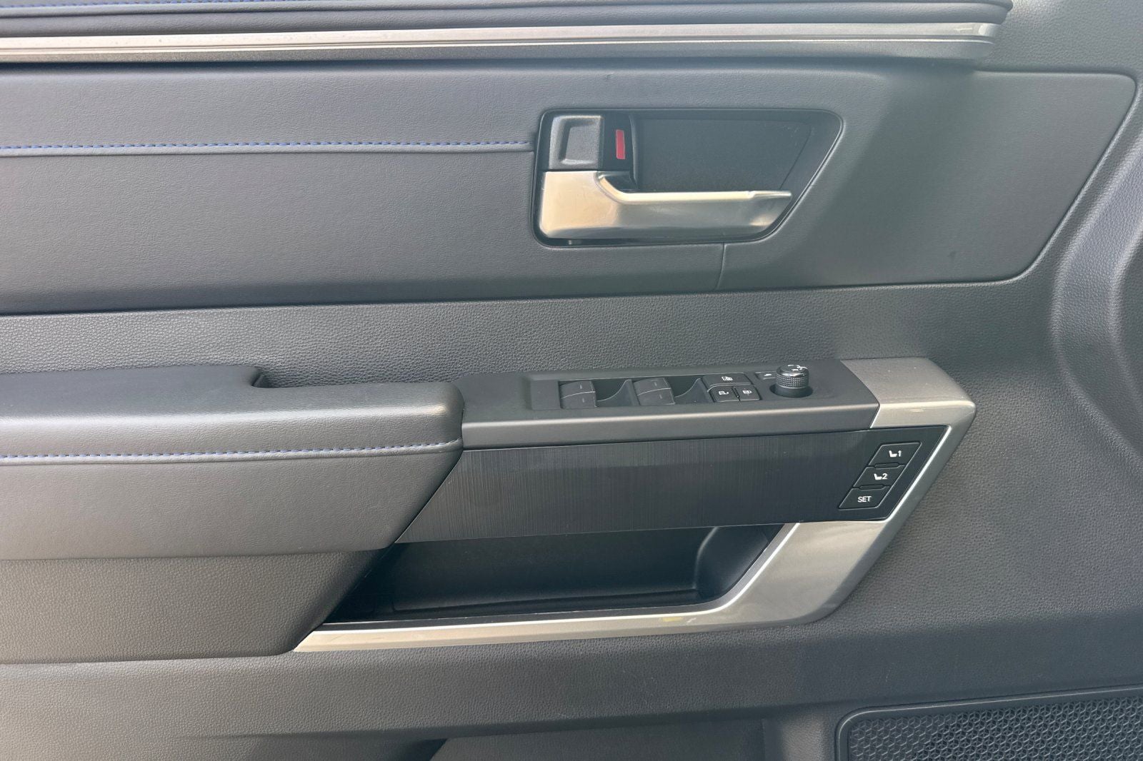 2024 Toyota Sequoia Platinum