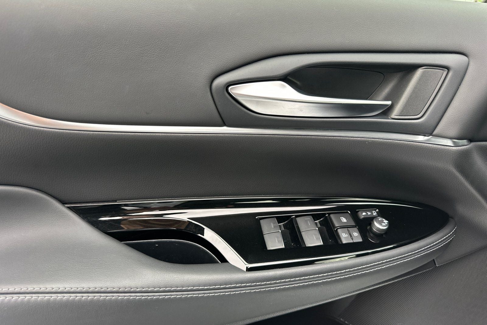 2022 Toyota Mirai XLE