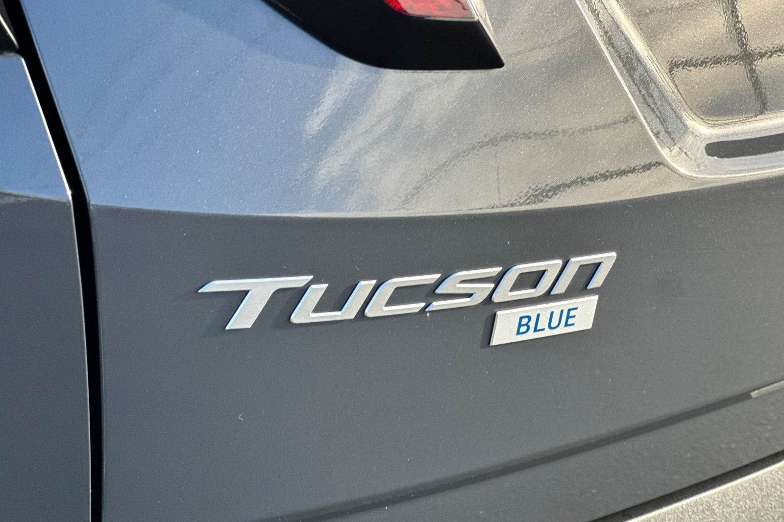 2026 Hyundai Tucson Hybrid Blue SE