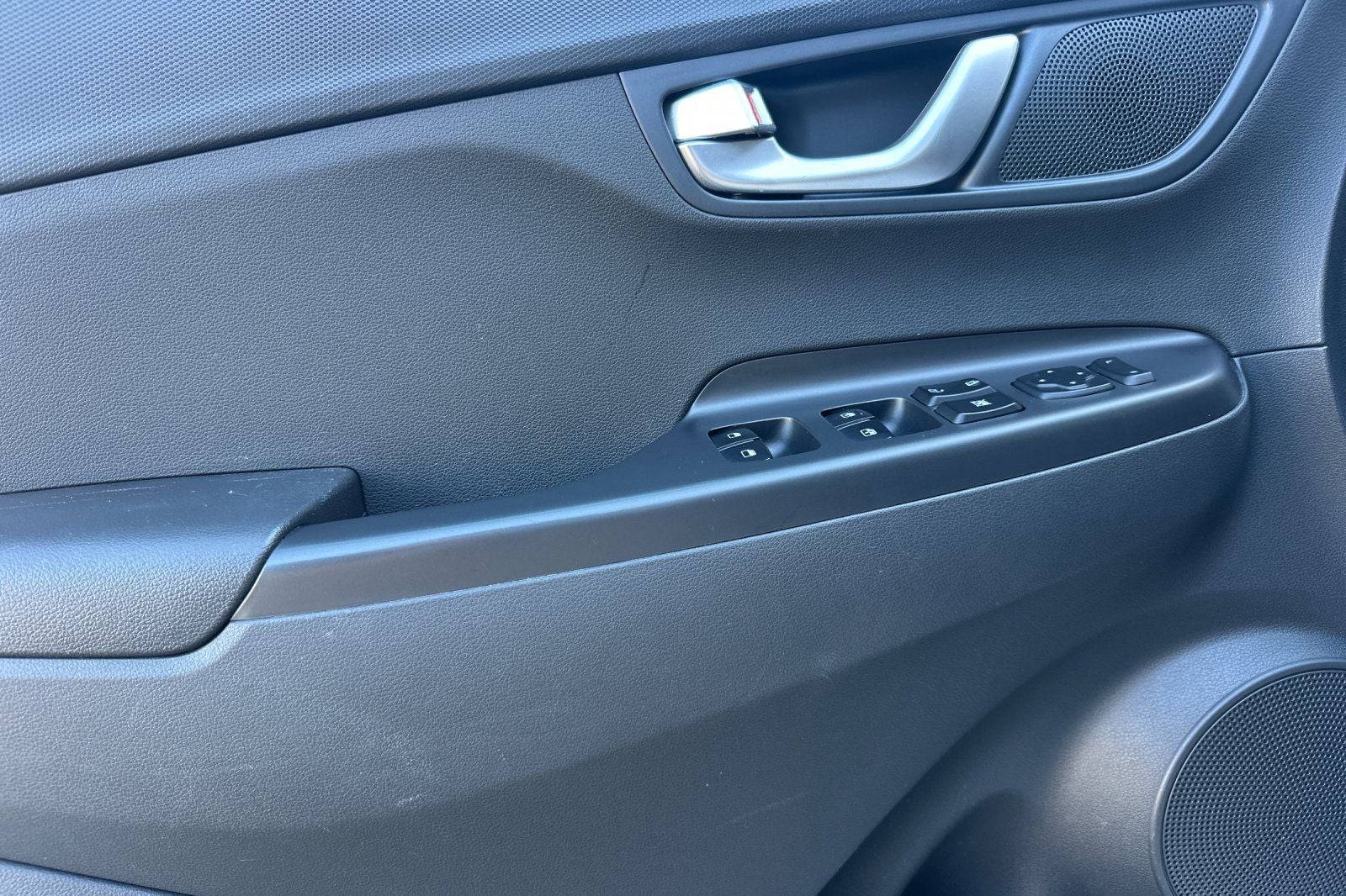 2023 Hyundai Kona Electric SEL