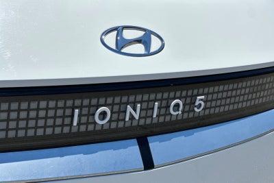 2022 Hyundai IONIQ 5 SEL