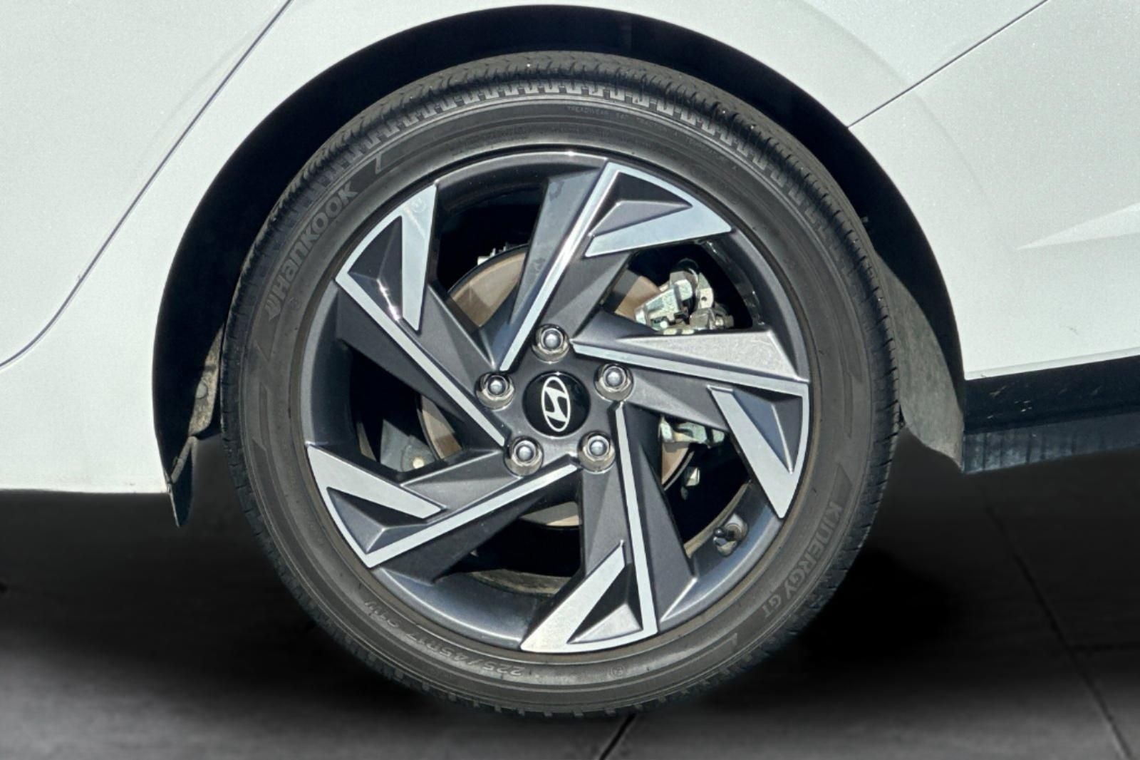 2024 Hyundai Elantra Hybrid Limited