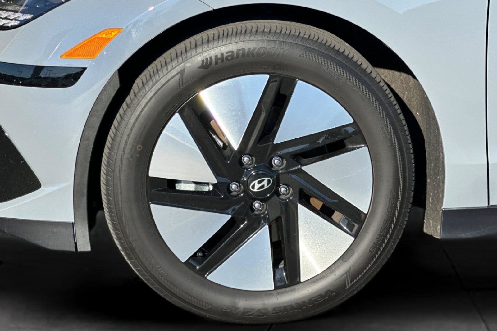 2025 Hyundai IONIQ 6 SE