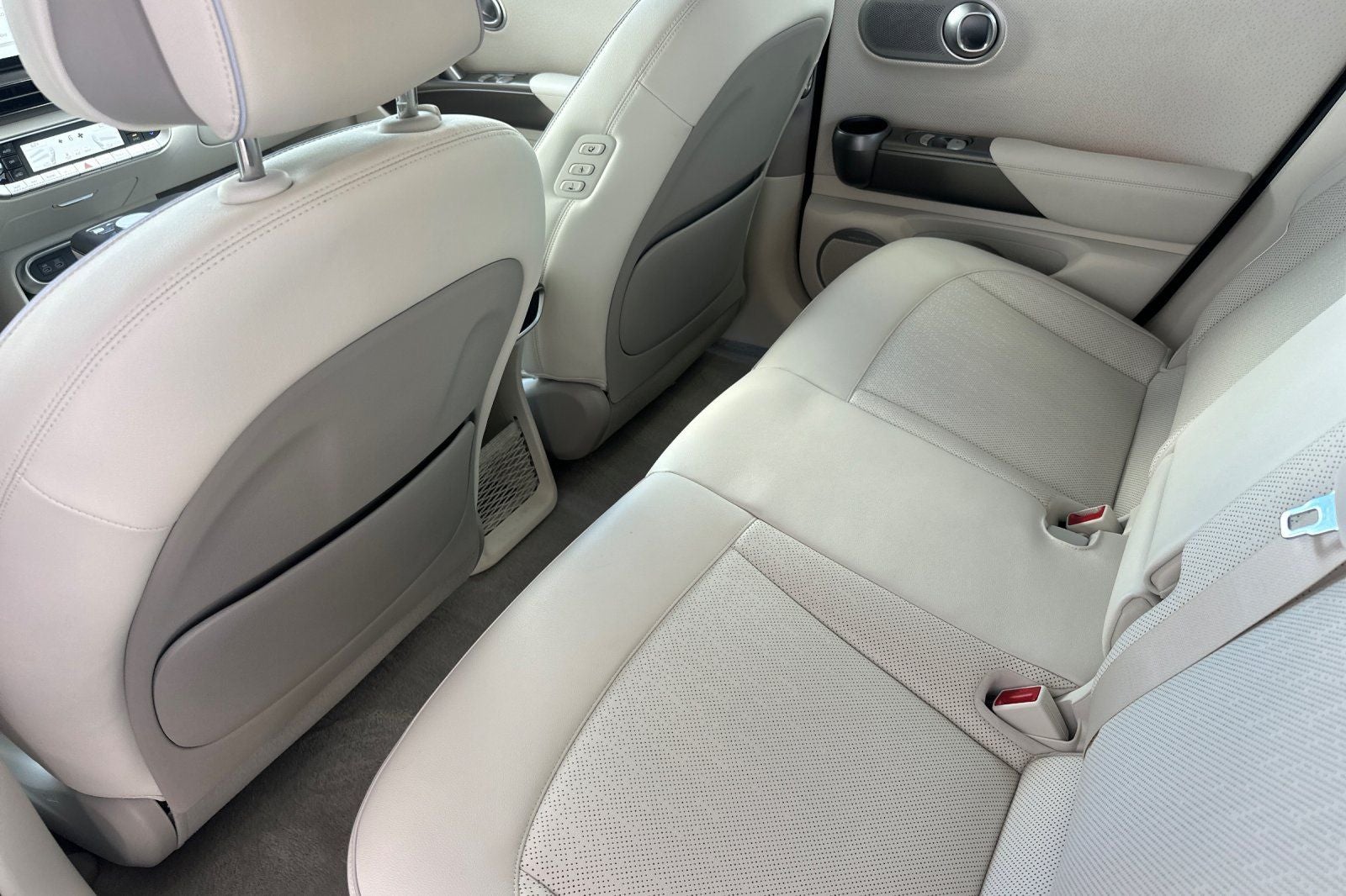 2023 Genesis GV60 Advanced