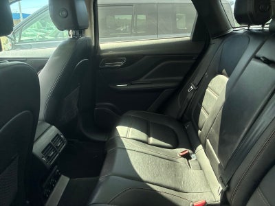 2019 Jaguar F-PACE 30t Prestige