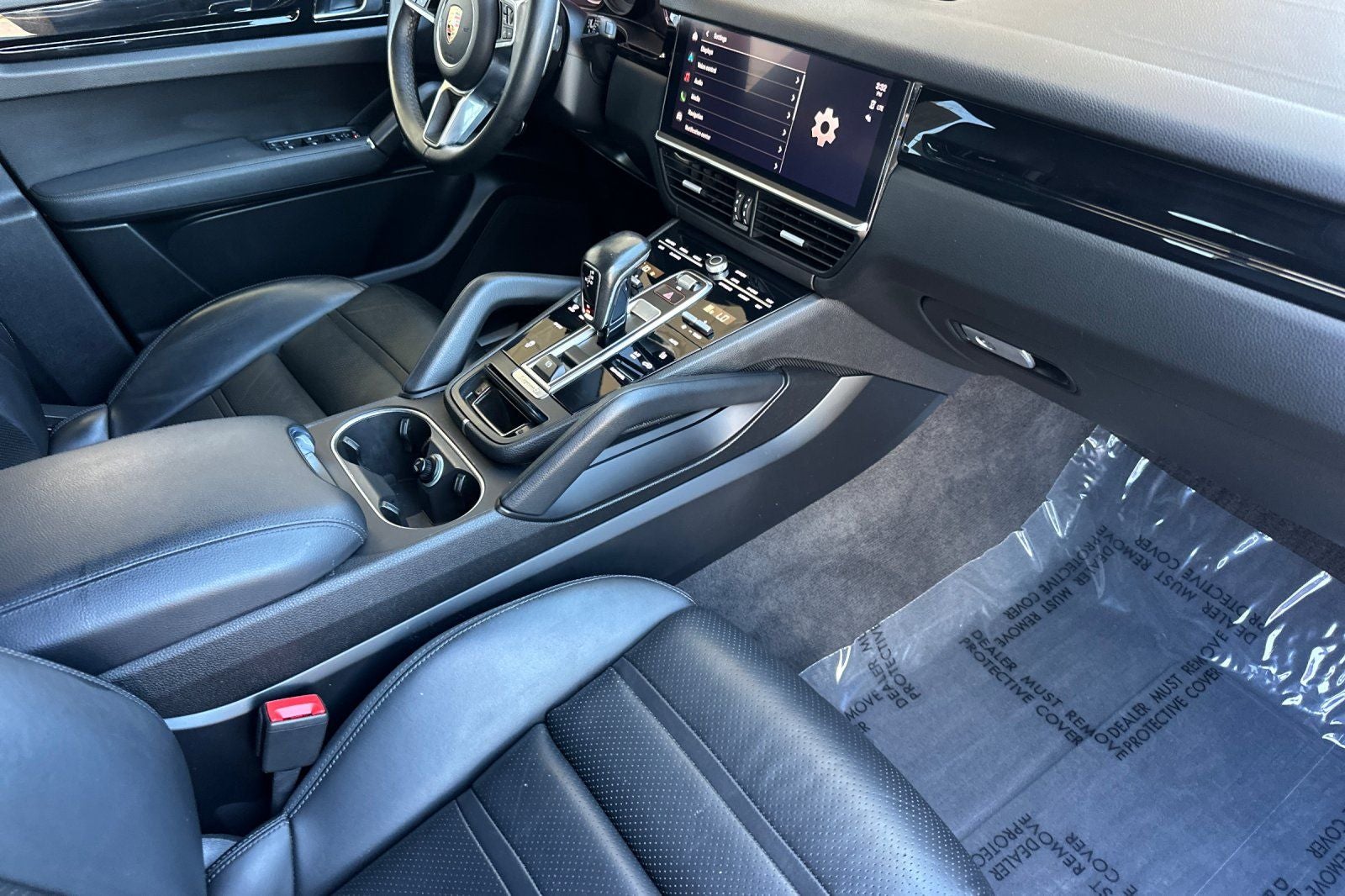 2023 Porsche Cayenne Platinum Edition