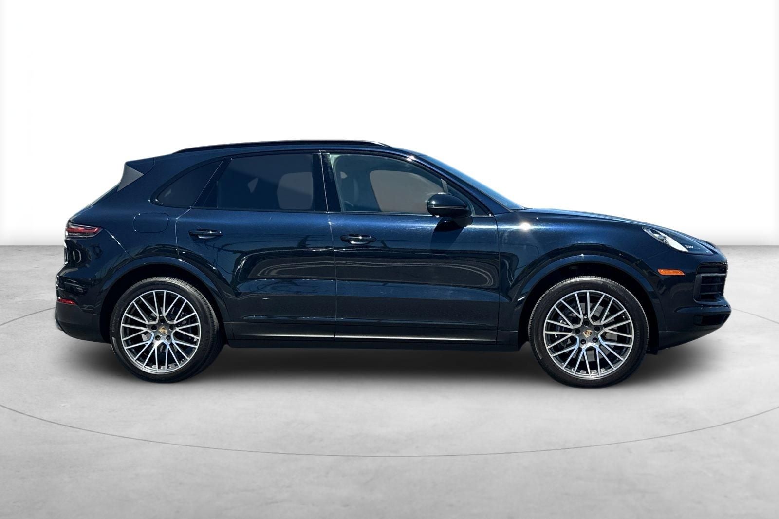 2023 Porsche Cayenne Platinum Edition