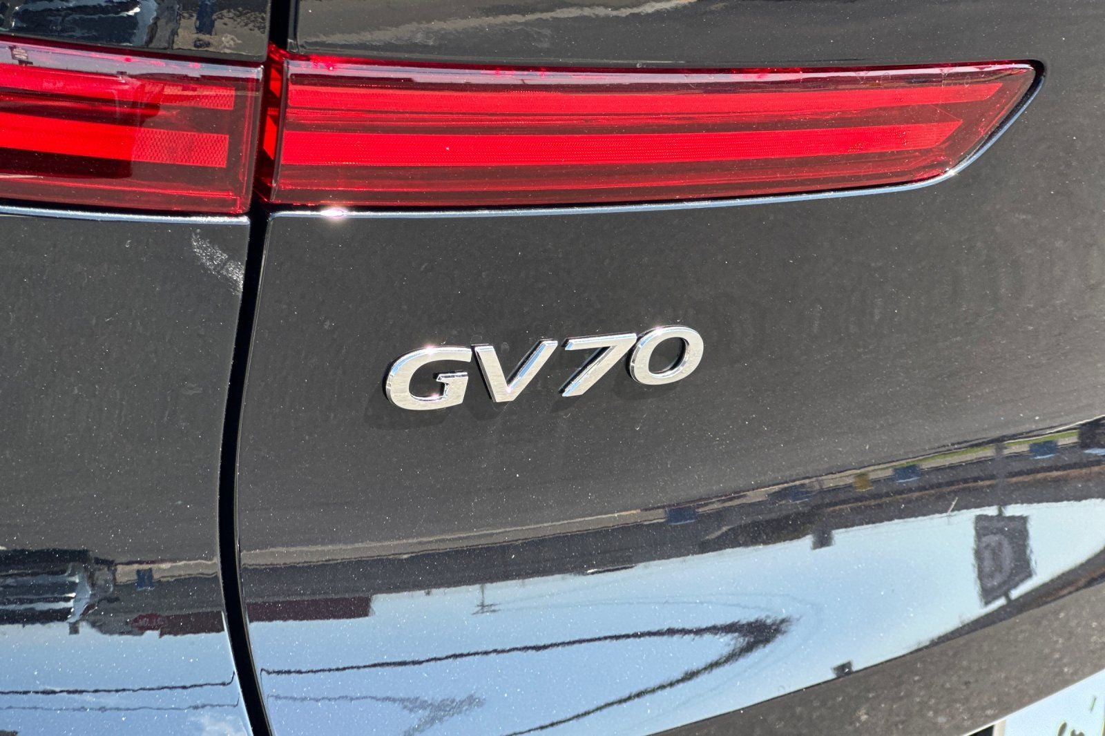 2026 Genesis GV70 2.5T
