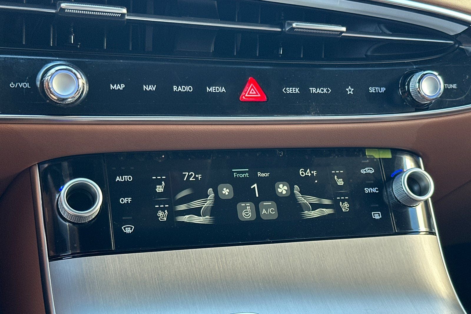 2026 Genesis GV70 2.5T Advanced