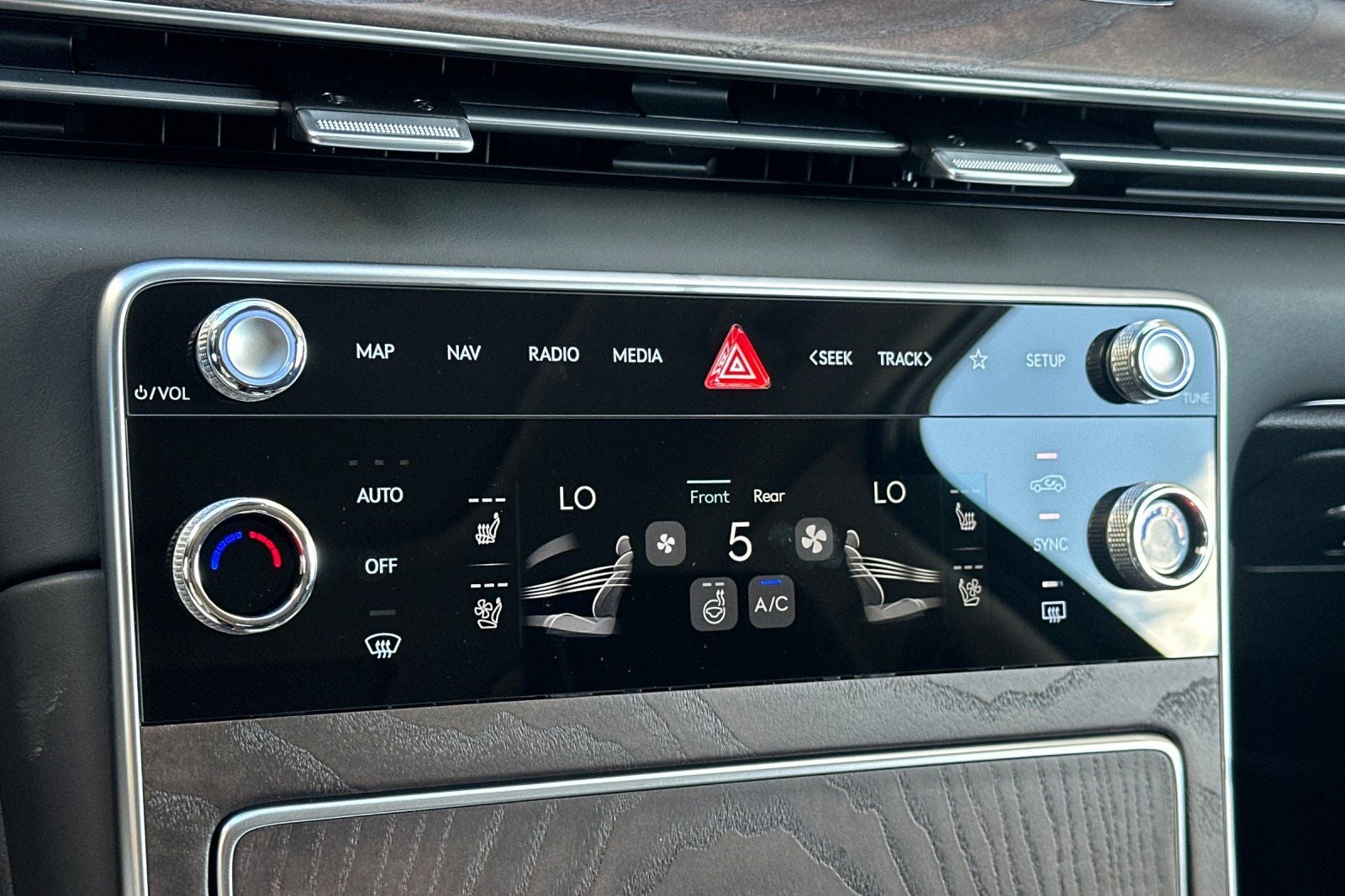 2027 Genesis GV80 2.5T ADVANCED
