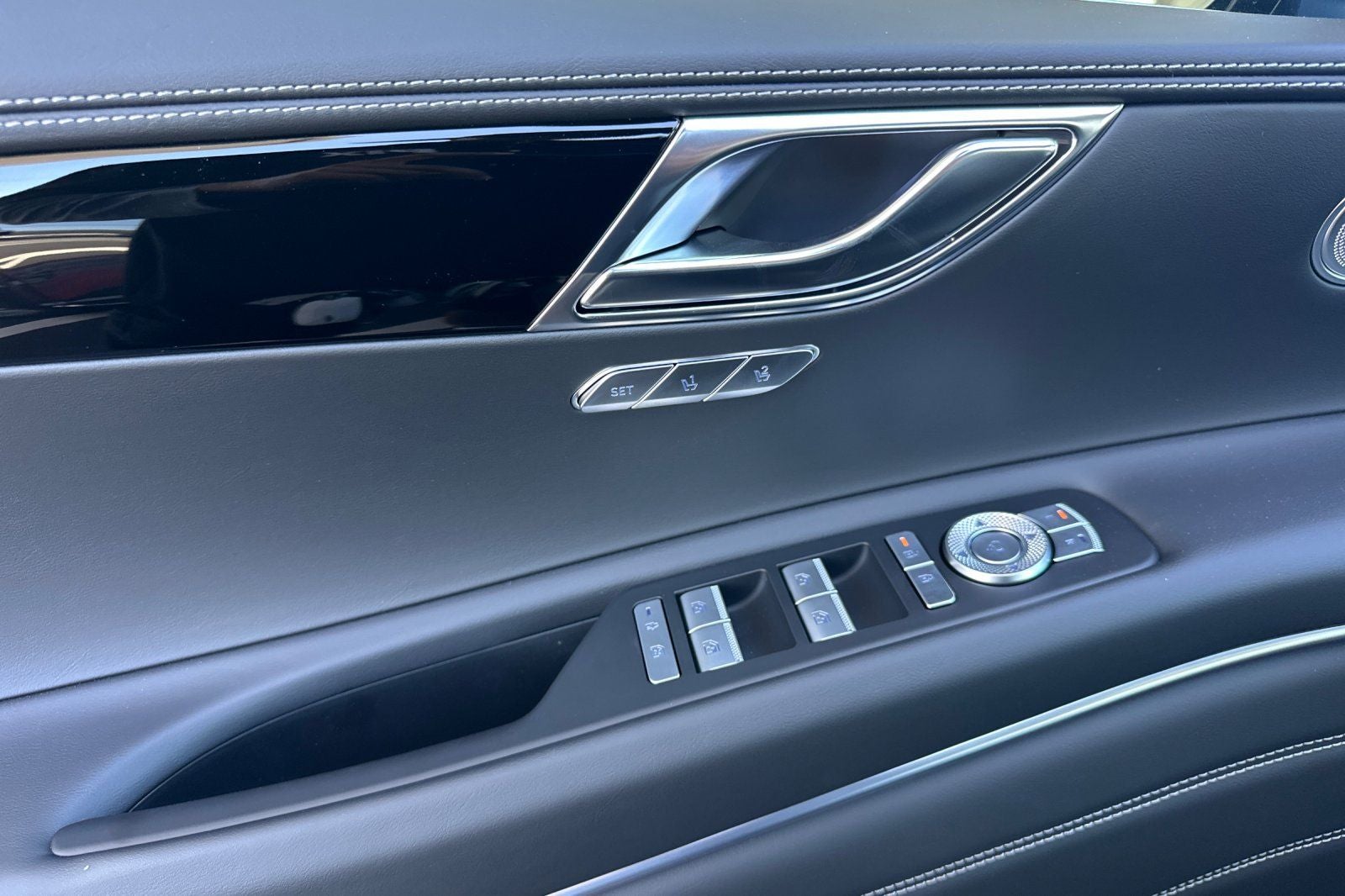 2026 Genesis GV80 2.5T
