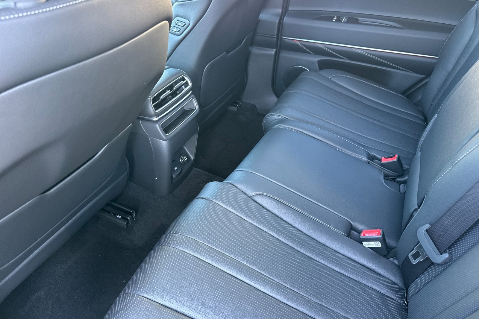 2027 Genesis GV80 2.5T