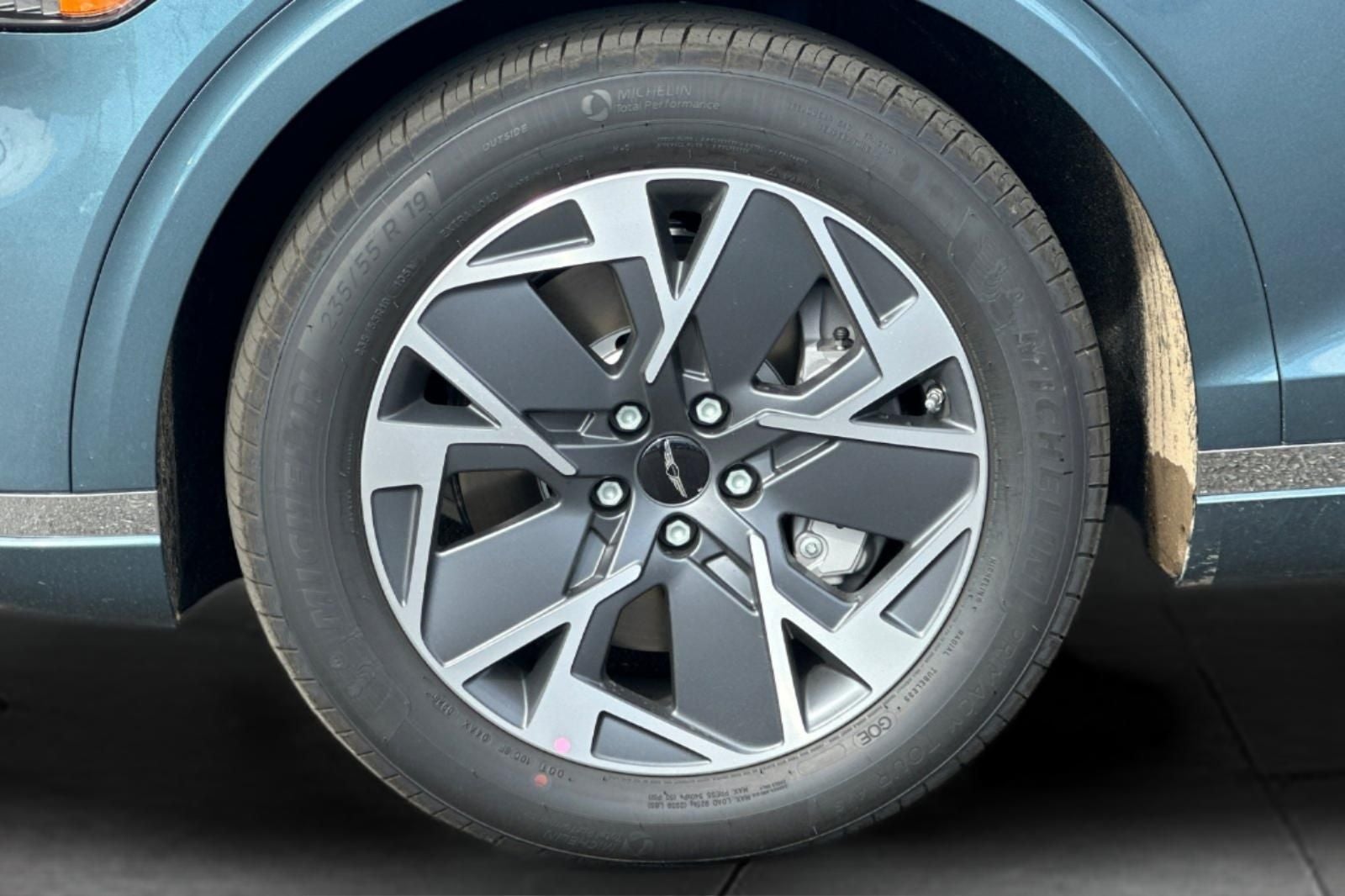 2027 Genesis Electrified GV70 STANDARD