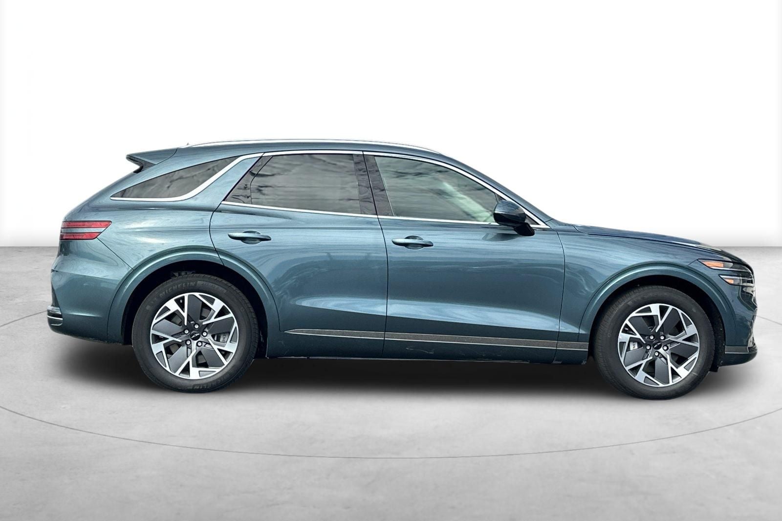 2027 Genesis Electrified GV70 STANDARD