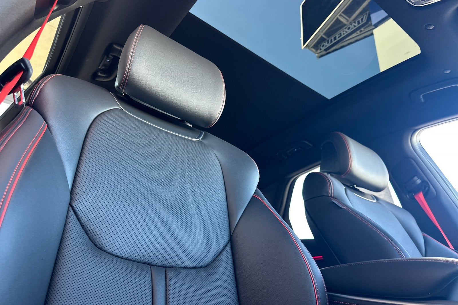2027 Genesis GV70 2.5T SPORT PRESTIGE
