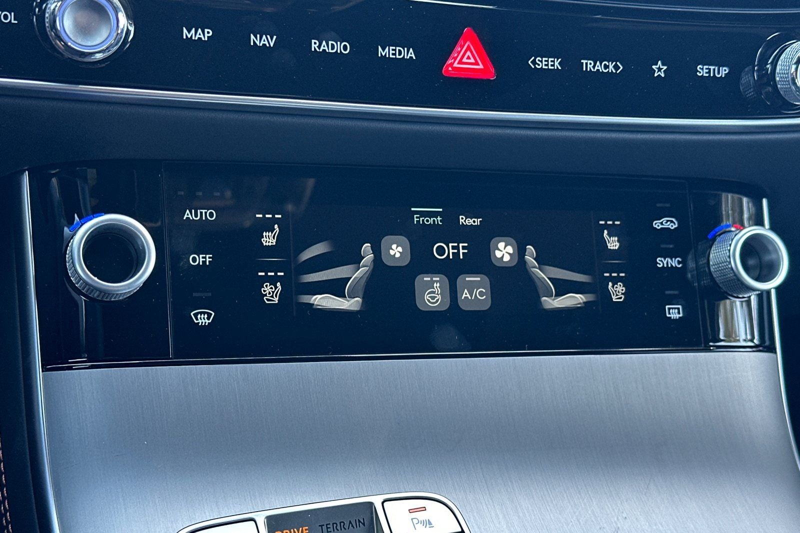 2026 Genesis GV70 3.5T Sport Advanced