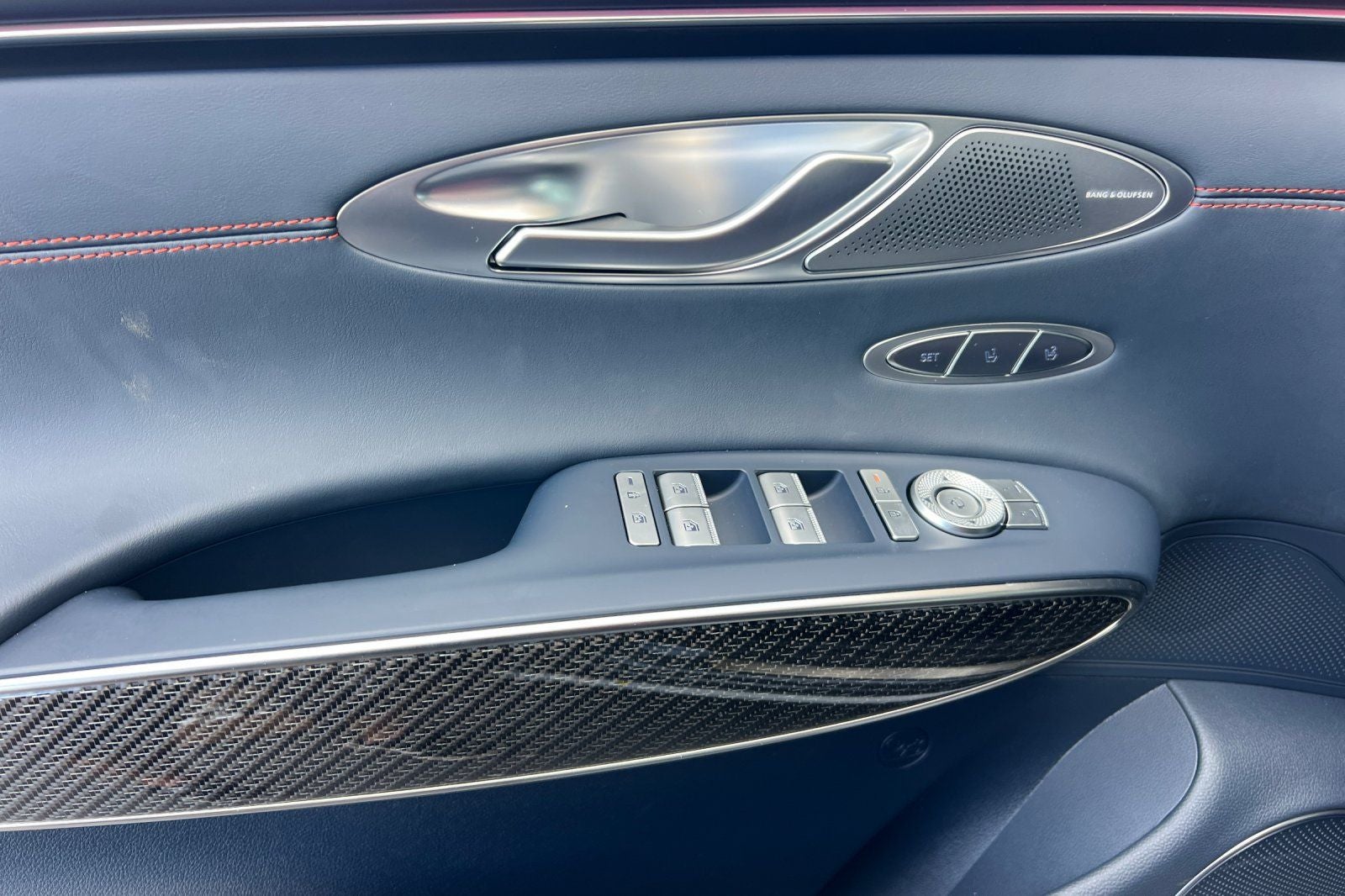 2027 Genesis GV70 3.5T PRESTIGE GRAPHITE
