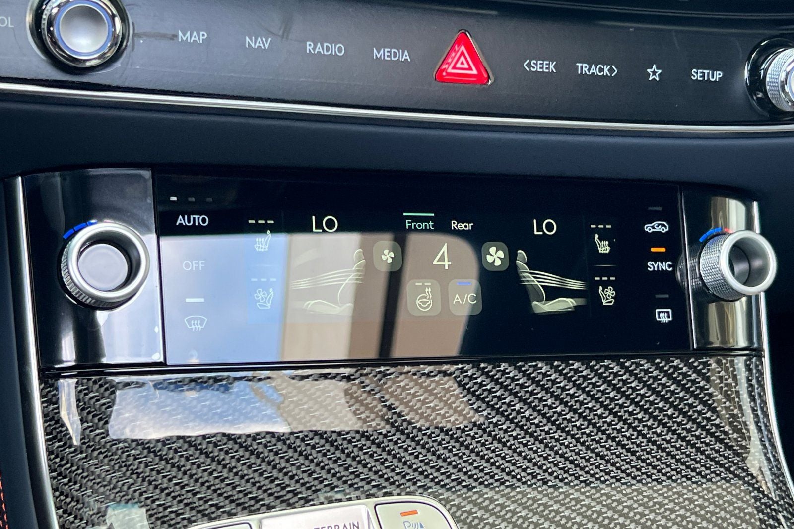 2027 Genesis GV70 3.5T PRESTIGE GRAPHITE